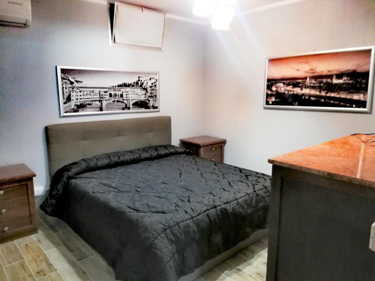 La Taverna Appartamento Scala A Chiocciola Фоллоніка Екстер'єр фото